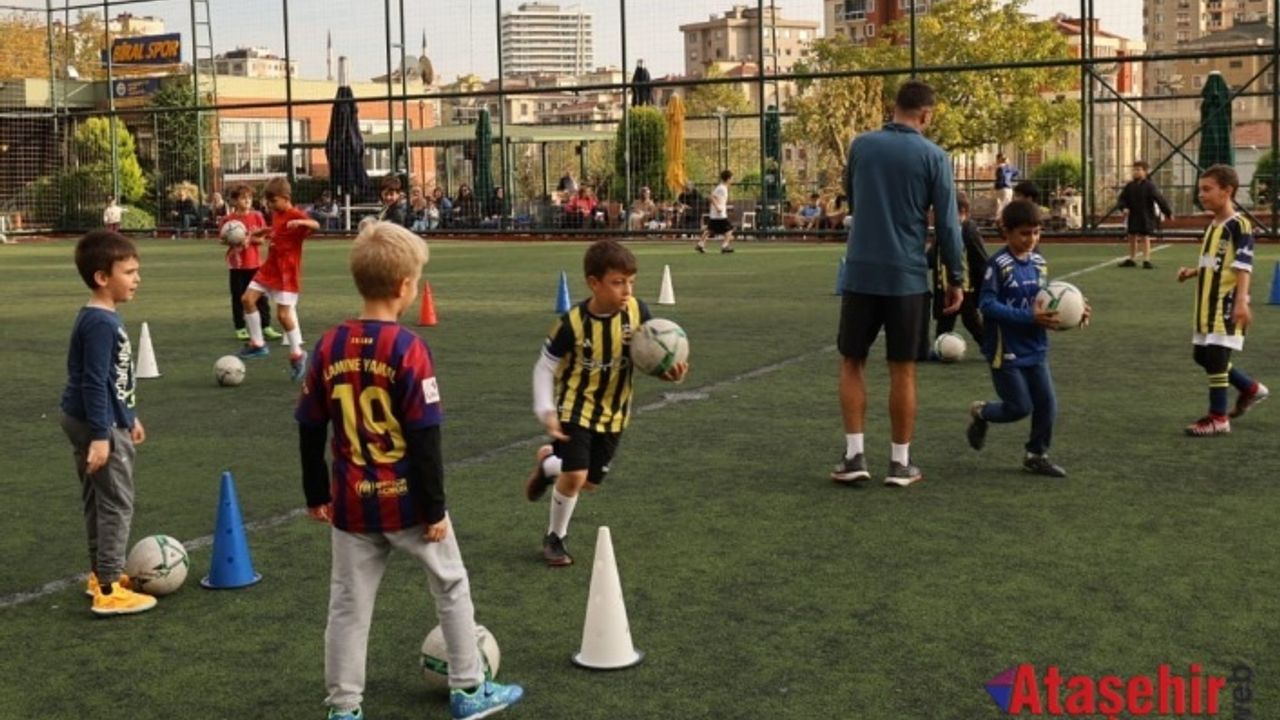 ATAŞEHİR’DE SPORUN YENİ ADRESİ HİZMETE AÇILDI