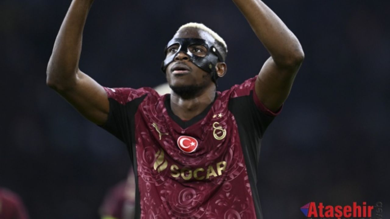 Victor Osimhen, UEFA Şampiyonlar Ligi 4. hafta maçları sonrası haftanın 11'ine seçildi.