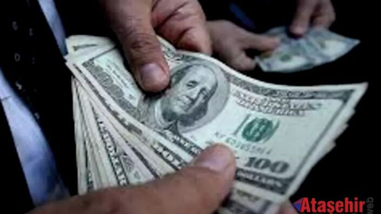 İşçilerine 678 Asgari Ücretlik İkramiye: Şirketini Satan Patron Çalışanlarını Zengin Etti