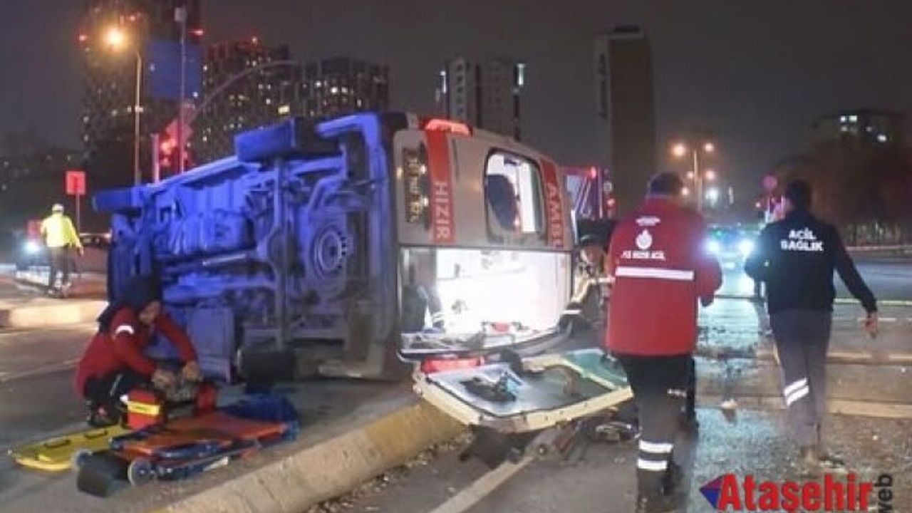 Hasta Taşıyan Ambulans Cip ile Çarpışıp Devrildi!