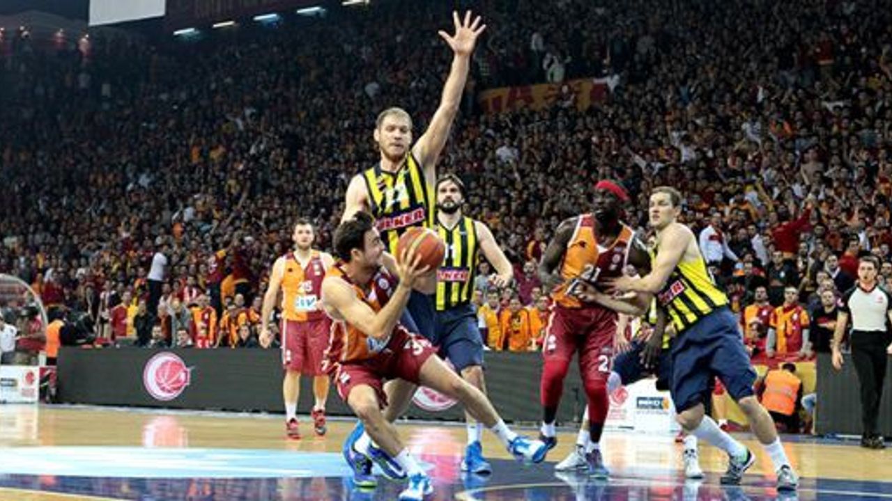 Dev Final Serisi Öncesi Ezeli Rakipler Basın Toplantısında Buluştu