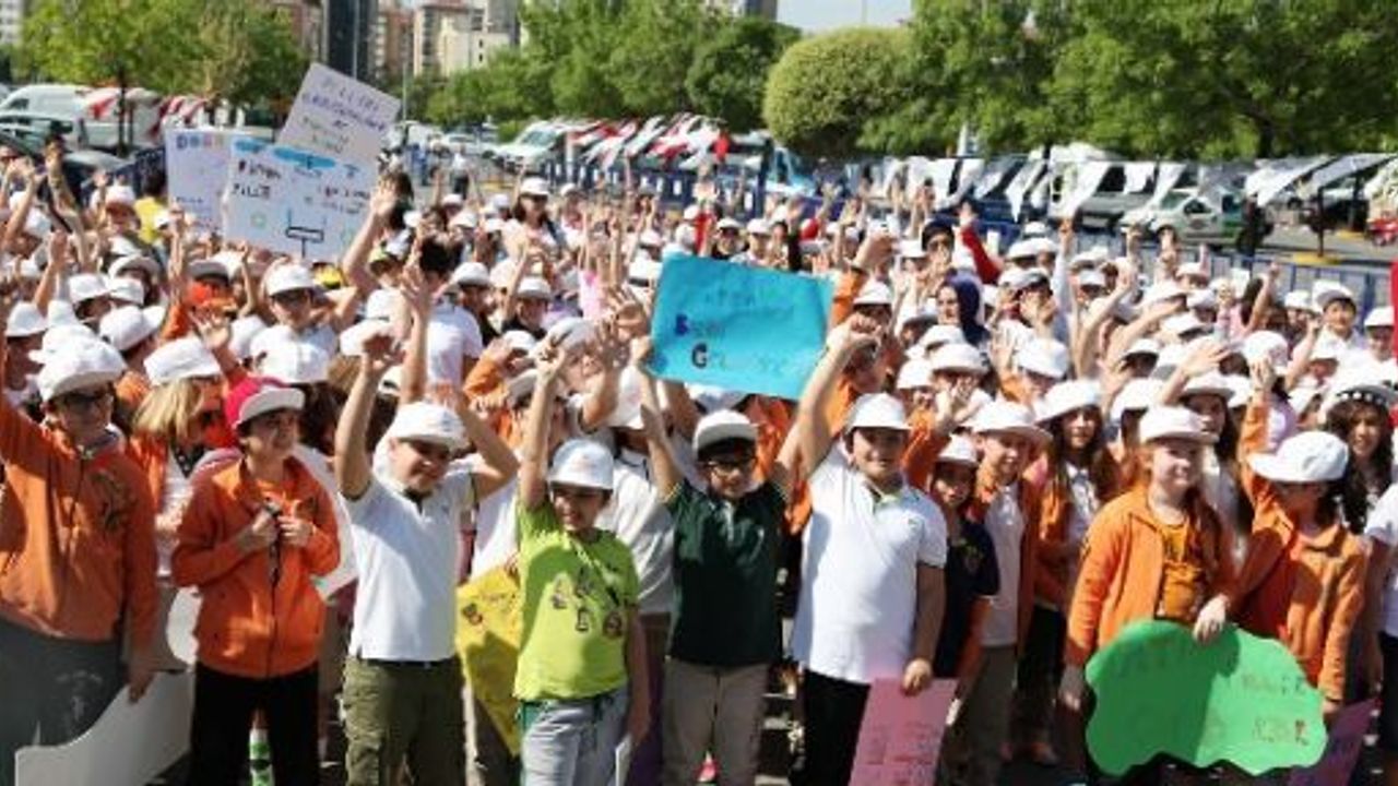 “ En Çok Çocukla En Çok Atık Pil Toplama Rekoru” Kırıldı