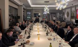 AK Parti Ataşehir’den Birlik ve Dayanışma İftarı: Muhtarlar ve Meclis Üyeleri Bir Arada