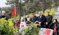 Akın Sertçelik Kabri Başında Dualarla Anıldı