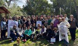 Ataşehirli Kadınlar Baharı Hıdiv Kasrı’nda Karşıladı: Doğada Dayanışma Yürüyüşü!