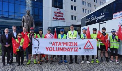 ATAŞEHİR’DEN ANITKABİR’E BİSİKLETLERLE KORTEJ OLUŞTURULDU