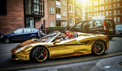 Ferrari Gold Taksi 2015