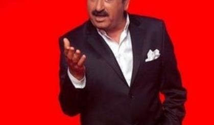 İbrahim Tatlıses, Merdiven çıkıp şarkı söylüyor