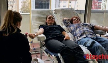 Ak Parti Ataşehir, "Bir Kan Bağışı Üç Can'a Umut Işığı kampanyası