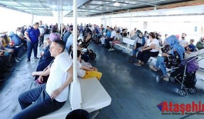 Ümraniyeliler, Başkan İsmet Yıldırım ile Boğaz Turunun Keyfini Çıkardı