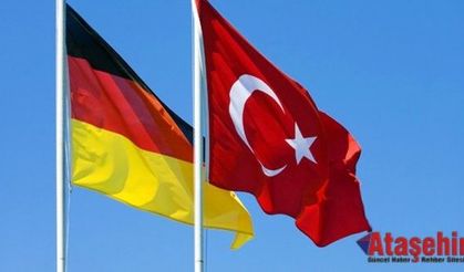 ALMANYA’DAN 1 MİLYON TÜRK’ÜN VATANDAŞLIĞINI İPTALE HAZIRLANIYOR