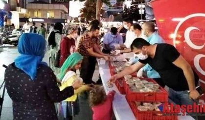 SULTANBEYLİ MHP'DEN AŞURE İKRAMI !