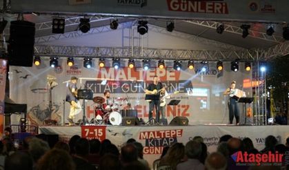 “Maltepe Kitap Günleri”nin 7. gününde de kitapseverlerin yoğun ilgisiyle karşılaştı.