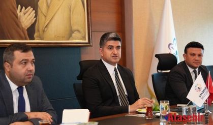  Başkan Onursal Adıgüzel Muhtarlarla Buluştu