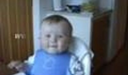 Gülen Bebek Videouları