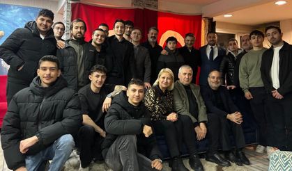 Av. Mustafa Karaoğlu İçerenköy’de gençlerle buluştu