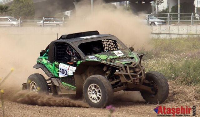 Çanakkale'de Baja Troia'da Rüzgarı Esti