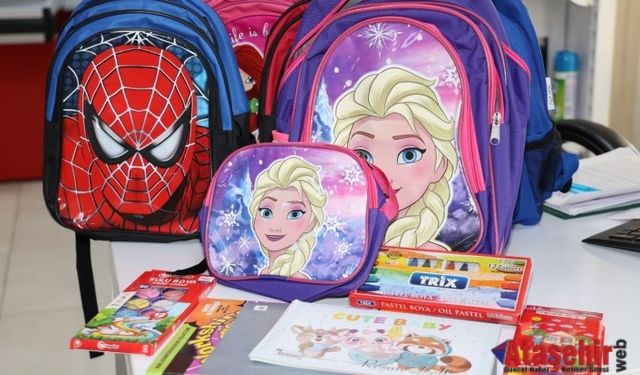 Ataşehir Belediyesi’nden Öğrencilere Kırtasiye ve Beslenme Desteği