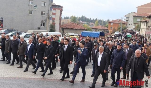 İSTİKLAL YOLU’NDA TARİHİ ADIMLAR: 16. YÜRÜYÜŞ COŞKUSU SÜRÜYOR