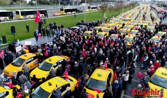 İstanbul’da Taksiciler Korsan Taşımacılığı Protesto Etti