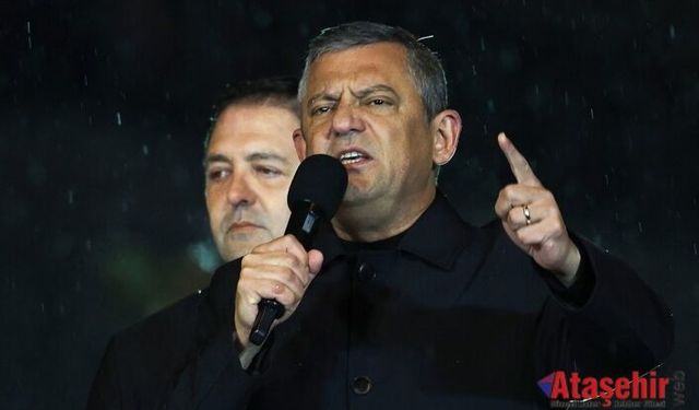 Özgür Özel Ataşehir’den Yüklendi: "Vatan Hainliğine Tur Bindiriyorlar!"