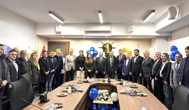 AK Parti Ataşehir'de Bayram Coşkusu