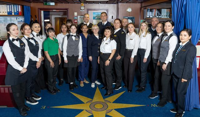 KRUVAZİYER SEKTÖRÜNDEN 8 MART MESAJI! KADINLAR ROTAYI ÇİZİYOR