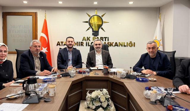 AK Parti Ataşehir’de "Kararlılık" Vurgusu: Haftalık Yönetim Toplantısı Gerçekleşti