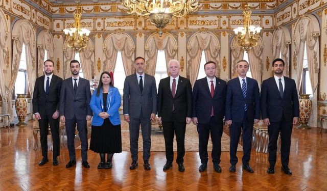 Vali Davut Gül, MHP İl Yönetimini Ağırladı