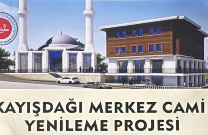 Kayışdağı Merkez Camii’nde Yeni Dönem: İlk Kazma Dualarla Vuruldu!