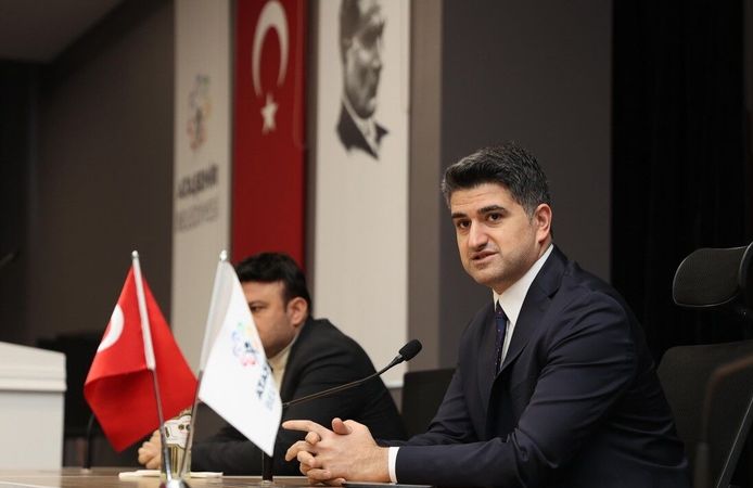 Başkan Onursal Adıgüzel’den Saha Şeflerine "Hizmet Kalitesi" Talimatı