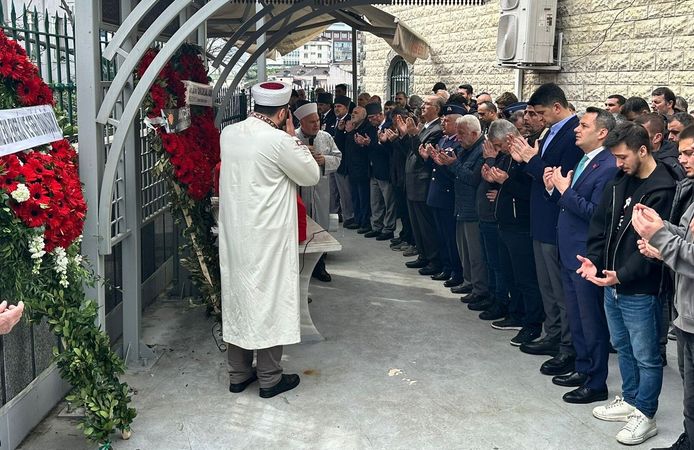 Kıbrıs Gazisi Mehmet Şahin Son Yolculuğuna Uğurlandı