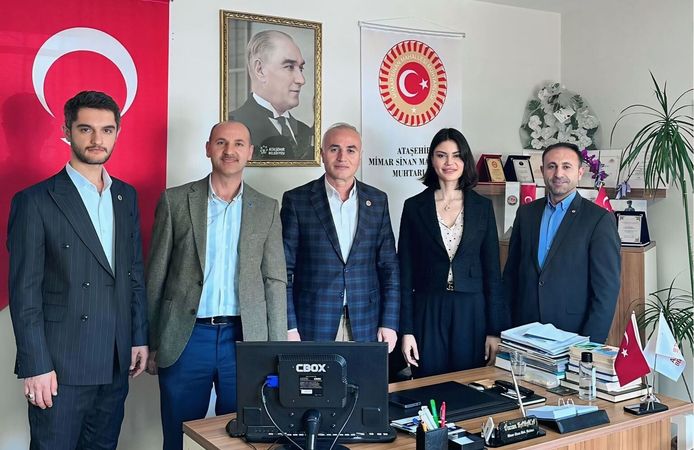 Anahtar Parti Ataşehir’de Sahada: Esnafın Sesi, Muhtarların Talepleri Dinlendi