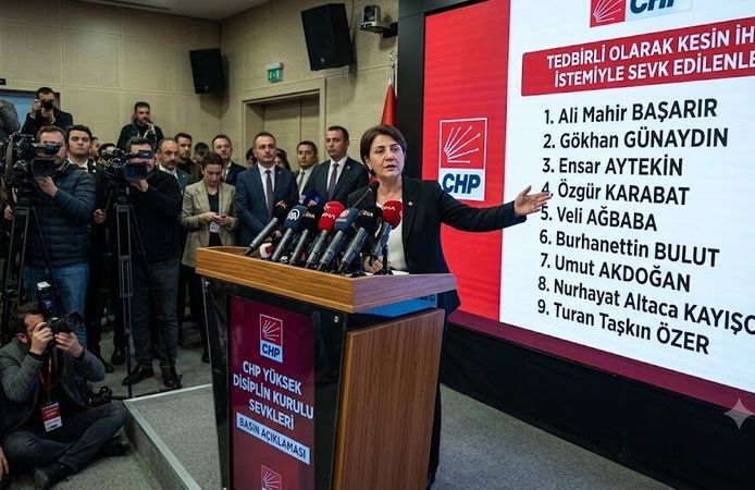 CHP'de 9 İsim "Kesin İhraç" İstemiyle Yüksek Disiplin Kurulu'na Sevk Edildi