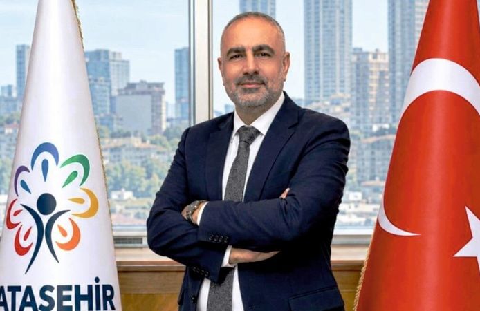 Ataşehir Belediyesi’nde Görev Değişimi