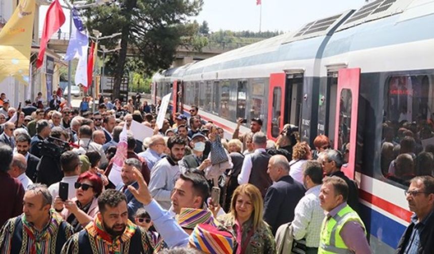 Turistik Tuz Ekspresi seferlerine başladı