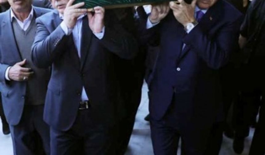 AK Partili Emin Akbaşoğlu'nun annesi son yolculuğuna uğurlandı