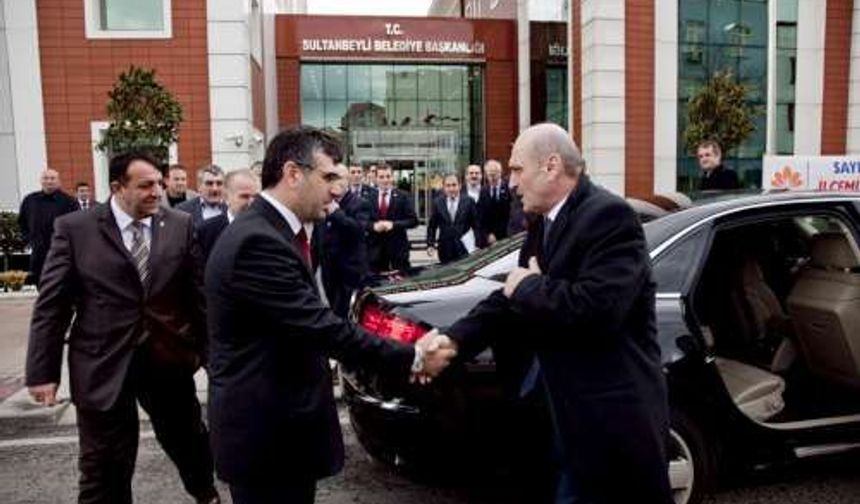 Erdoğan Bayraktar Sultanbeylideyfi