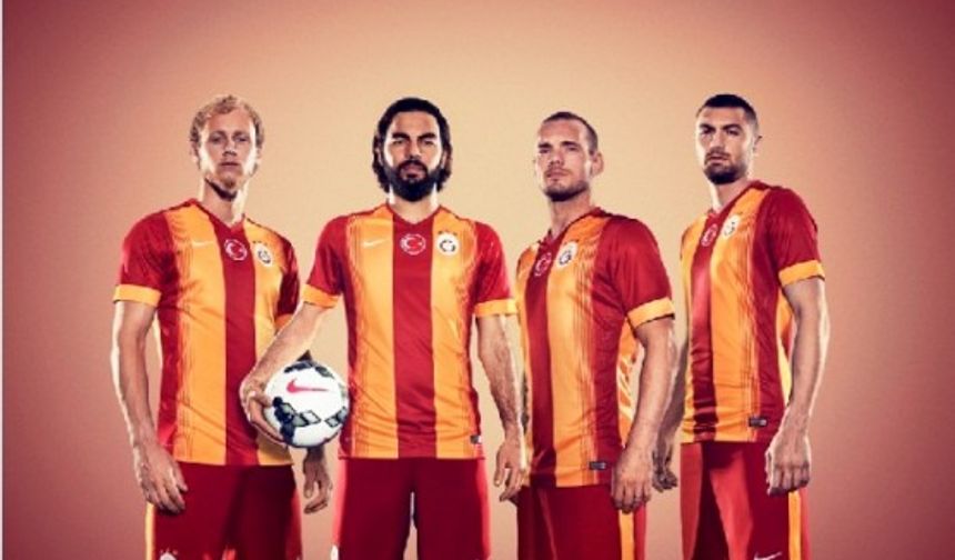 Galatasaray 2014/2015 Formalarını Tanıttı