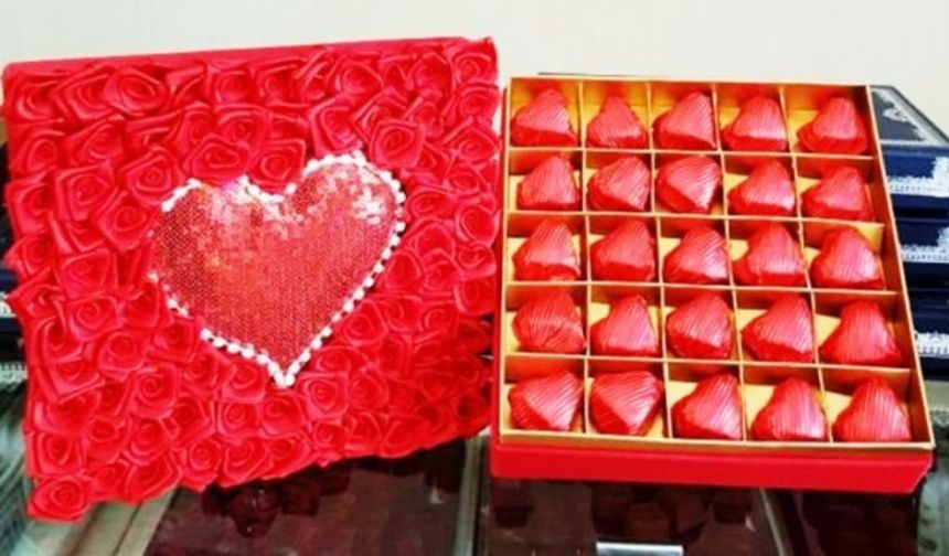 Butik Çikolata Resimleri Hamis