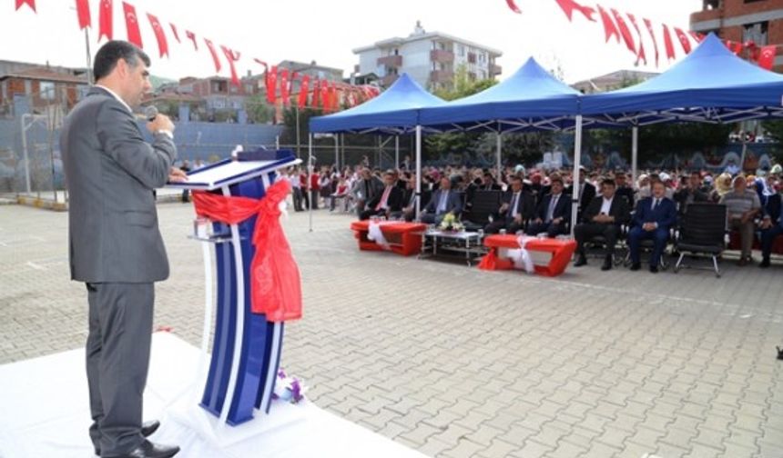 Sultanbeyli'de Yeni Ders Zili Çaldı