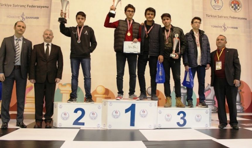 TÜRKİYE SATRANÇ ŞAMPİYONLARI BELLİ OLDU