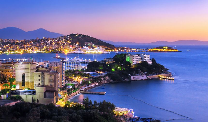 Kuşadasında satılık kiracılı DÜKKAN