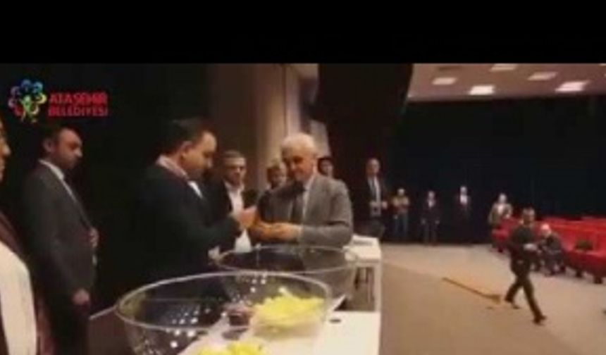 ATAŞEHİR’DE 36 HAK SAHİBİ ÇEKİLİŞLE YENİ EVLERİNE KAVUŞTU