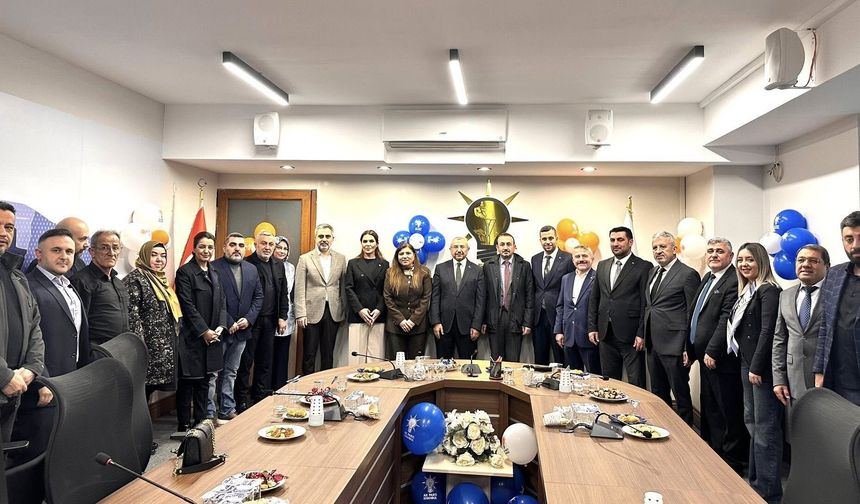 AK Parti Ataşehir'de Bayram Coşkusu