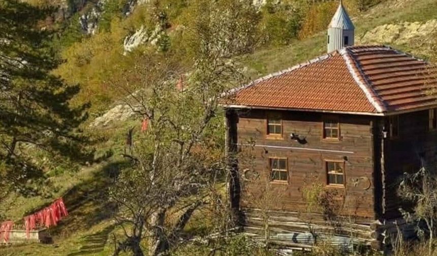 600 Yıllık Sır: Kastamonu Asar Camii ve Havalanan Zatın Efsanesi