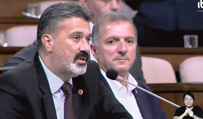 İBB Meclisi’nde Av. Mustafa Karaoğlu teşekkür konuşması gerçekleştirdi.