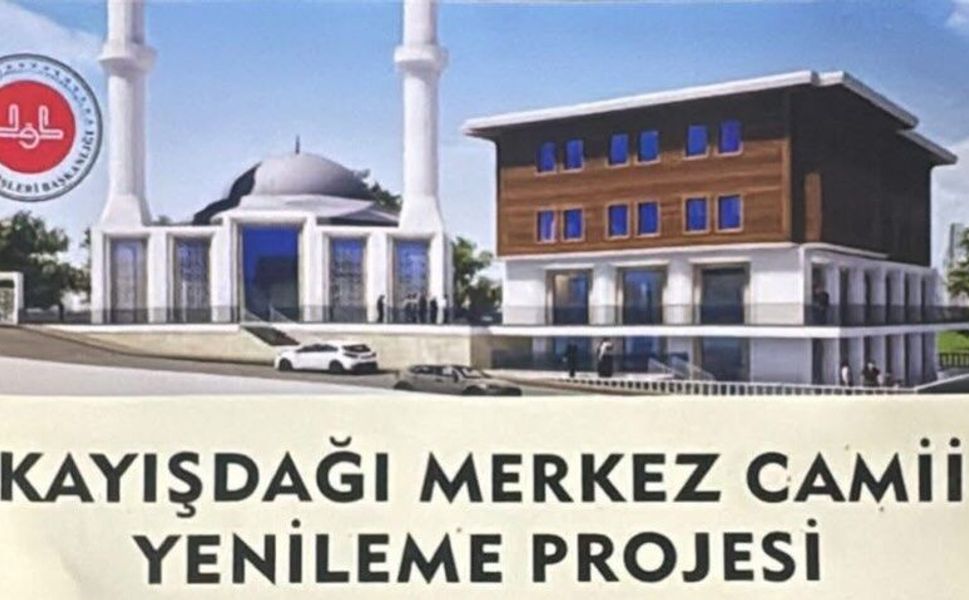 Kayışdağı Merkez Camii’nde Yeni Dönem: İlk Kazma Dualarla Vuruldu!