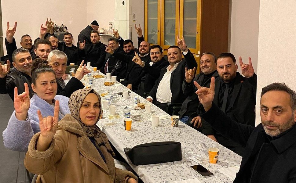 Ataşehir’de Dev İftar Sofrası: "Birlik ve Beraberliğimiz Daim Olsun"