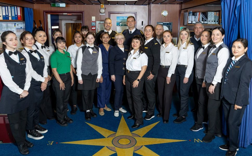 KRUVAZİYER SEKTÖRÜNDEN 8 MART MESAJI! KADINLAR ROTAYI ÇİZİYOR